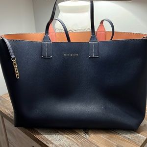 Tommy Hilfiger large Tote reversible